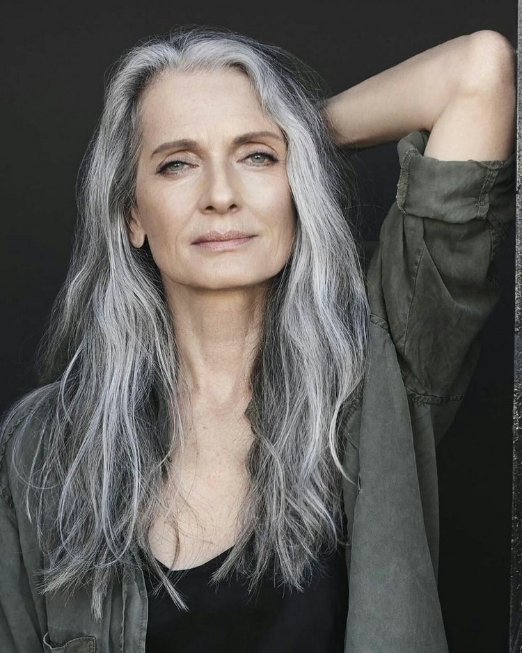Hairstyles for long gray hair