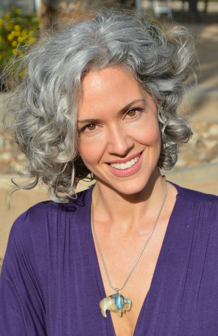 Hairstyles gray hair medium length curly with side parting