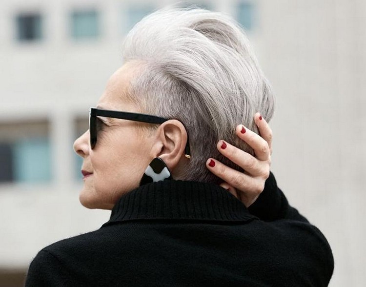 fresh hairstyles for brave ladies with gray hair undercut