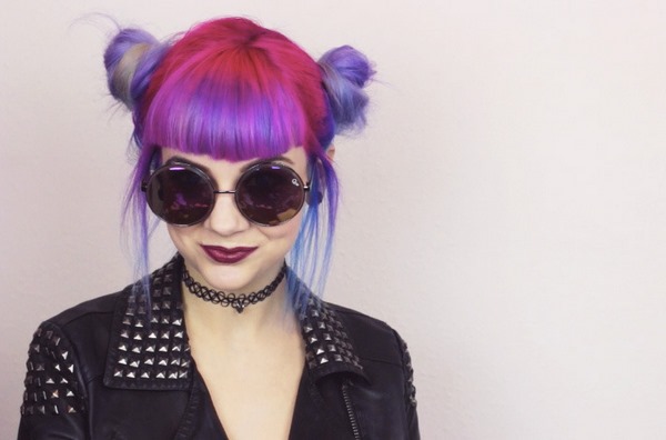 90s grunge hairstyles bright colors buns