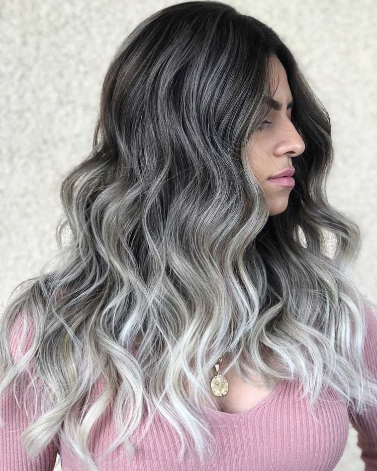 Salt and pepper hair coloring with highlights