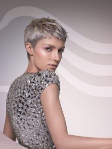 Cheveux blond cendré – belles nuances pour différentes couleurs de cheveux_61b0cbf264ce3.jpeg