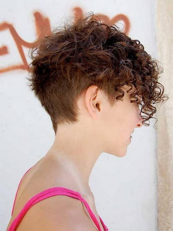 asymmetric hairstyles for short and curly hair
