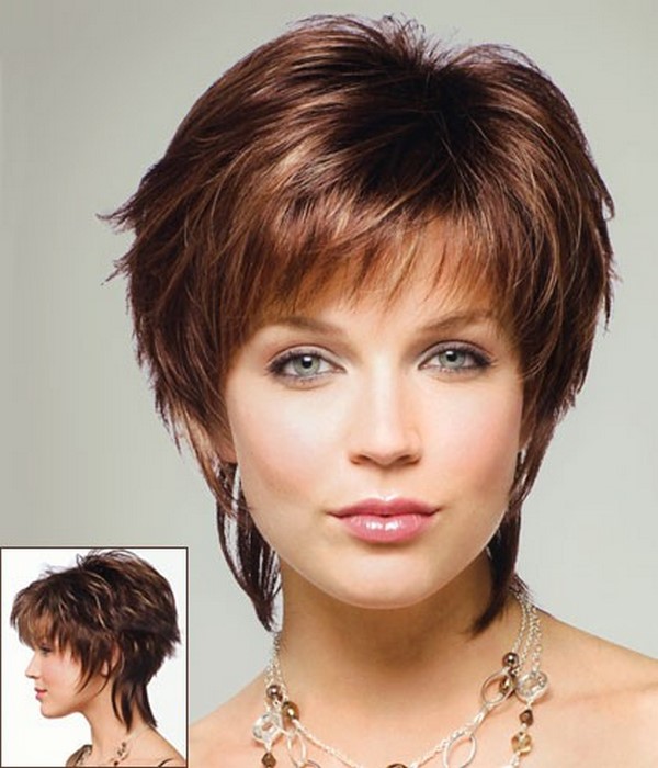 Short haircuts for round faces with bangs