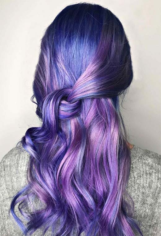 Como escolher a cor de cabelo violeta perfeita para o seu tom de pele